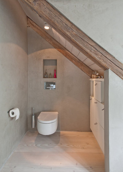 Bad mit Dachschräge: 8 Dinge, die Sie beim Planen beachten sollten