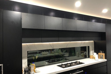 Photo of a modern kitchen in Sydney.