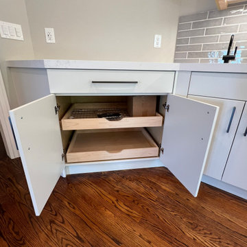 Lassen Contemporary Kitchen