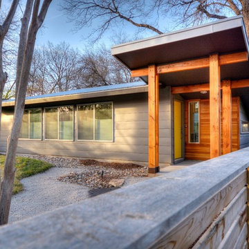 Tree+House Front Exterior