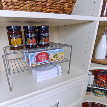 Organized Pantry Shelving