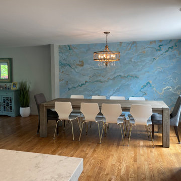 Textured wall with Hints of champagne metallic paint