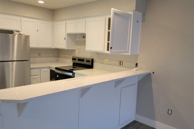 Kitchen - modern kitchen idea in Portland