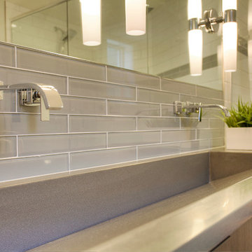Mid Century Modern Bath