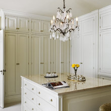 Ravensbourne Master Closet
