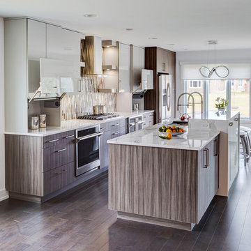 Contemporary Kitchen in Northbrook