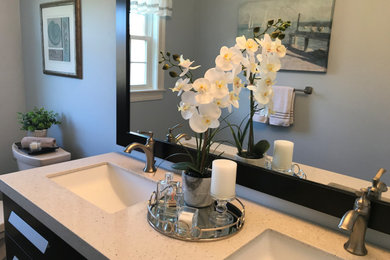Bathroom - transitional bathroom idea in Boston