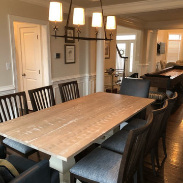 Cozy Circle of Seating & Dining