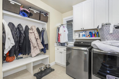 Laundry room photo in Seattle