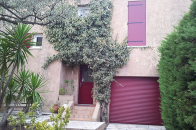 This is an example of a country exterior in Lyon.