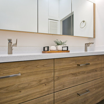 Honolulu Guest Bath