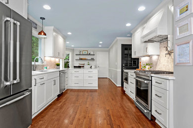 Inspiration for a contemporary kitchen remodel in Atlanta