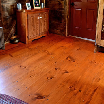 Wide Pine Floors Reproduction