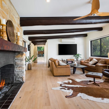 Kiama Renovation - Living Room