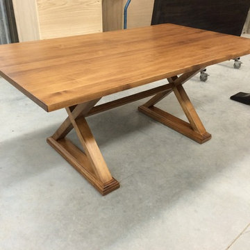 Gropius Dining table