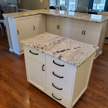 Kitchen rework with movable island