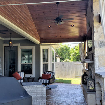 Round Rock TX Covered Patio with Lone Star Integrated into Floor