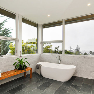 Acacia's Upscale Lifestyle