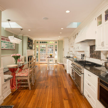 Old Town Alexandria: One-of-a-Kind Kitchen