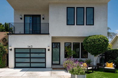This is an example of a house exterior in Los Angeles.