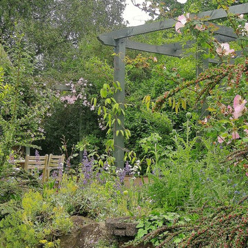 Pergola and secluded seating area