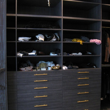 Large Contemporary Master Closet