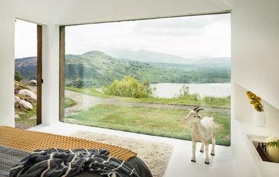 Houzz Tour: Stunning Views and Starry Nights in an Irish Cottage