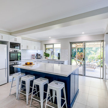 Stylishly Seamless Kitchen and Laundry Renovation