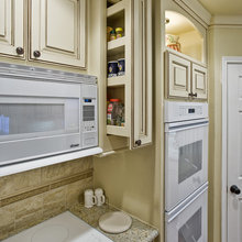 pullout upper