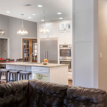 A Stunning 90’s Kitchen Transformation