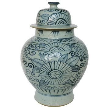 Blue And White Ancestor Sunflower Small Temple Jar