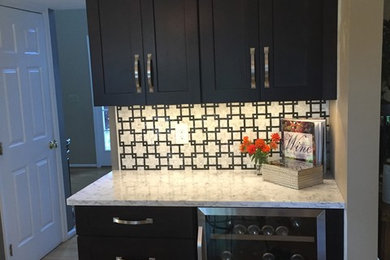 Kitchen - transitional kitchen idea in Cincinnati