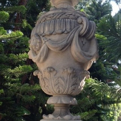 Planters and Urns - Products