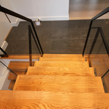 Project #98 | Modern Mono-beam Staircase with Glass Railing