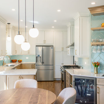 Inviting & Airy Algonquin Kitchen