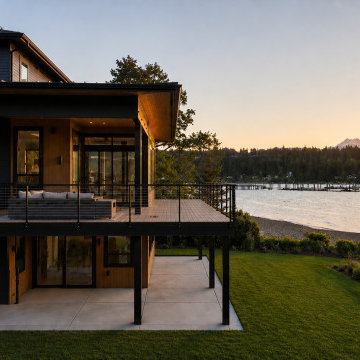 Contemporary Outdoor Living on Hood Canal