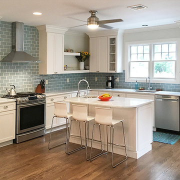 Direct Depot | White Shaker Custom Starmark Kitchen with Green Glass Tiles