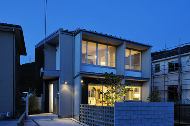 This is an example of a modern home design in Other.