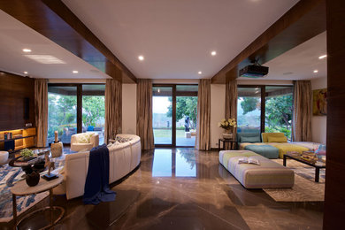 This is an example of a contemporary living room in Pune.