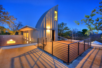 Inspiration for a mid-sized modern patio remodel in Austin