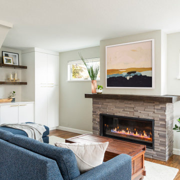 Berkley Lake- Living Room