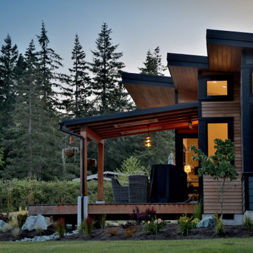 Useless Bay Contemporary