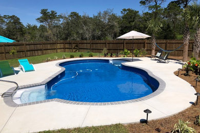 Inspiration for a large tropical pool remodel in Miami