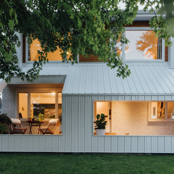 B.AM House