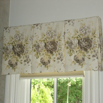 Box Pleated Valance in a Printed Floral Fabric in Bathroom.