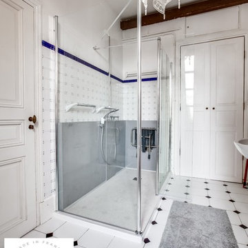 Transformation de la salle de bain pour personne à mobilité réduite