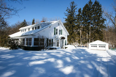 Inspiration for a cottage exterior home remodel in New York
