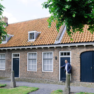 My Houzz: Contemporary Belgian Style Transforms a Dutch Country Cottage
