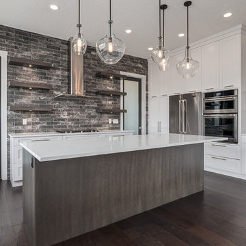 Praise Modern Acreage on Golf Course