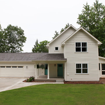 New Construction: Modern Farmhouse